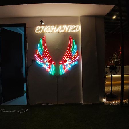 Enchanted The Roof Rekha, With Private Trace Garden Hotel Ню Делхи Екстериор снимка